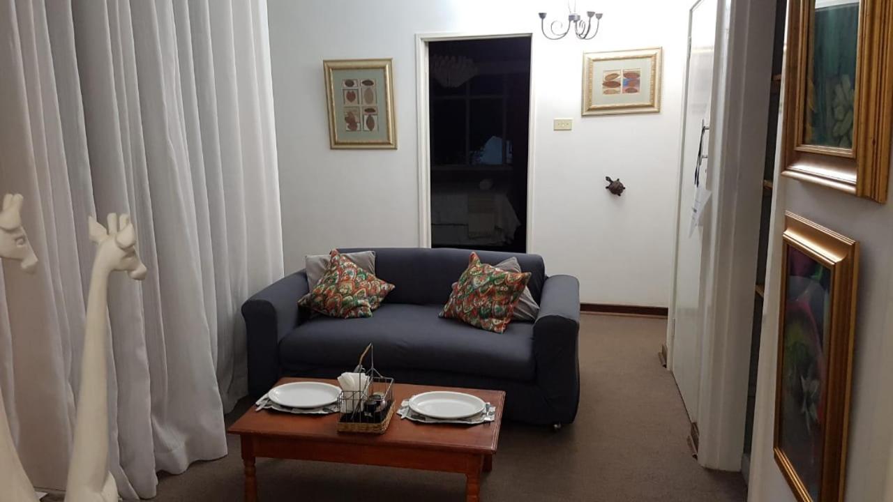 Burnham Road Suite Guest House Bulawayo Dış mekan fotoğraf