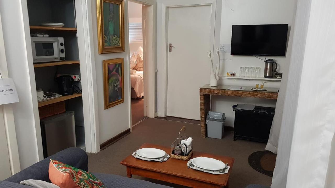 Burnham Road Suite Guest House Bulawayo Dış mekan fotoğraf