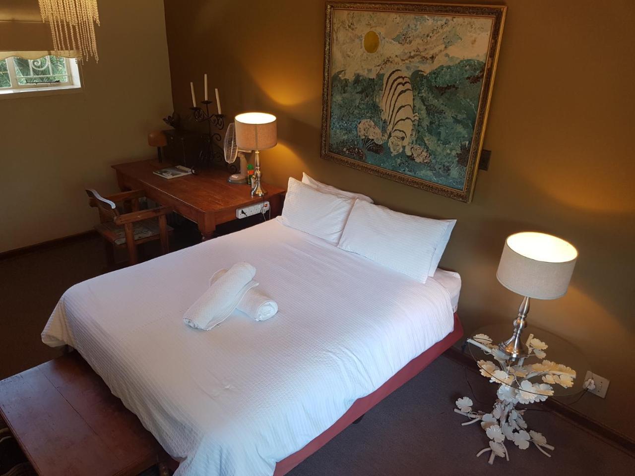Burnham Road Suite Guest House Bulawayo Dış mekan fotoğraf